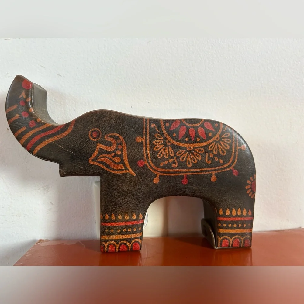 Vintage Y2K Leather Elephant Coin Bank